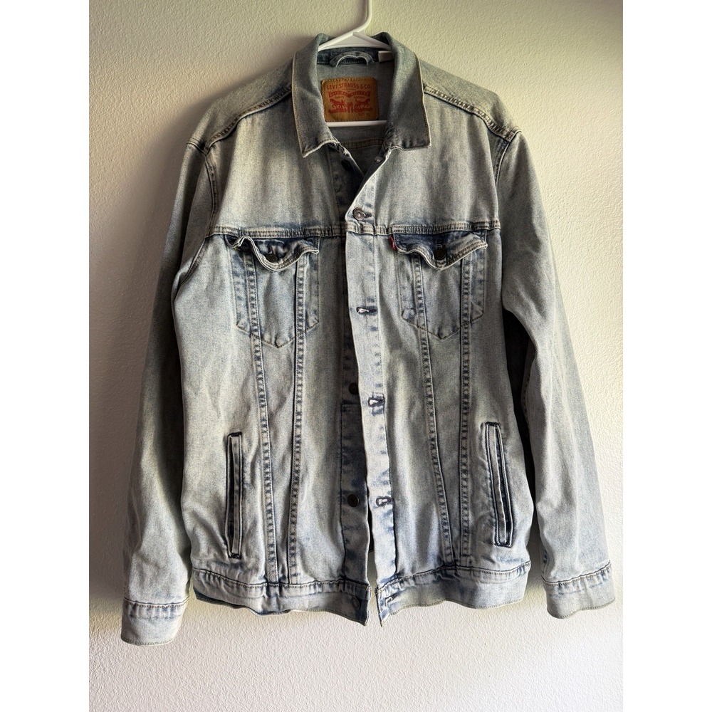Levi's Premium Denim Trucker Jacket Mens XL Light Wash Classic Jean Coat